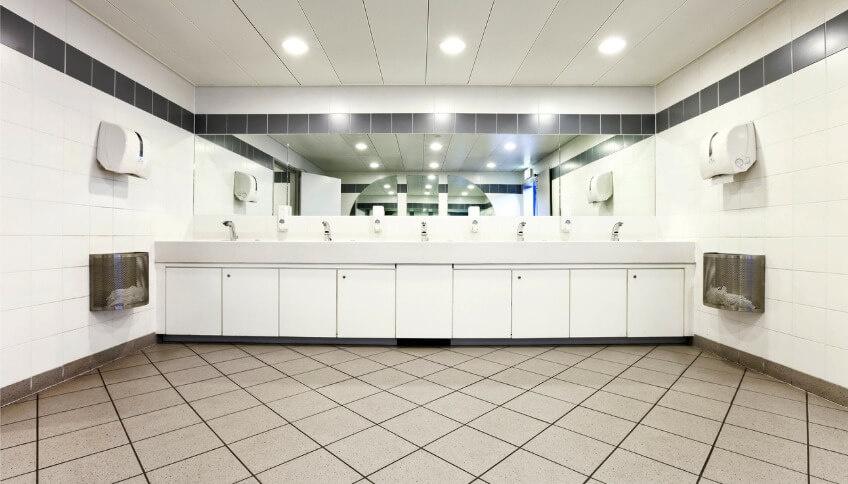 toilette pubblica