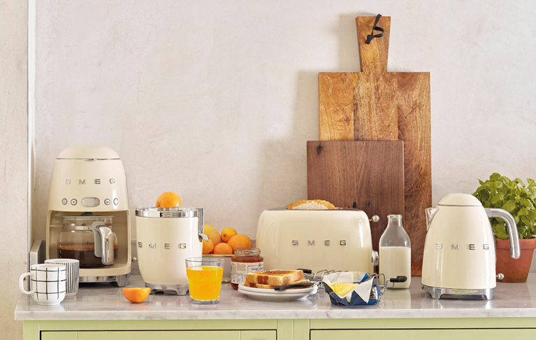 Smeg piccoli elettrodomestici per il settore dell'ospitalità